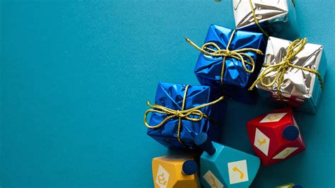 What Are Some Traditional Hanukkah Gifts? - My Jewish Learning