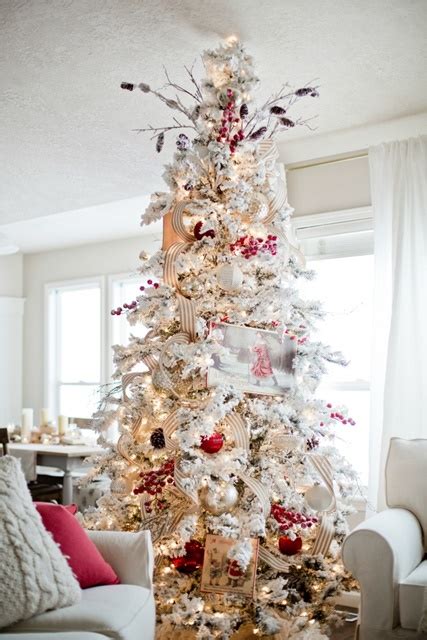 12 Christmas Tree Examples ~ Part Two Town And Country Living