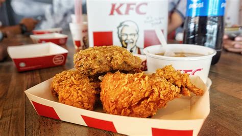 Kfcs Ridiculously Small Fried Chicken Is Being Roasted On Reddit