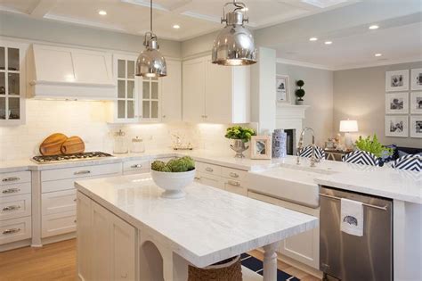 Find kitchen cabinets in canada | visit kijiji classifieds to buy, sell, or trade almost anything! Kitchen Peninsula Opens to Family Room - Transitional ...