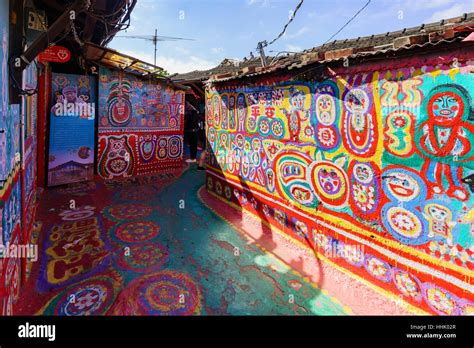 Rainbow Village Taiwan Fotos Und Bildmaterial In Hoher Auflösung Alamy