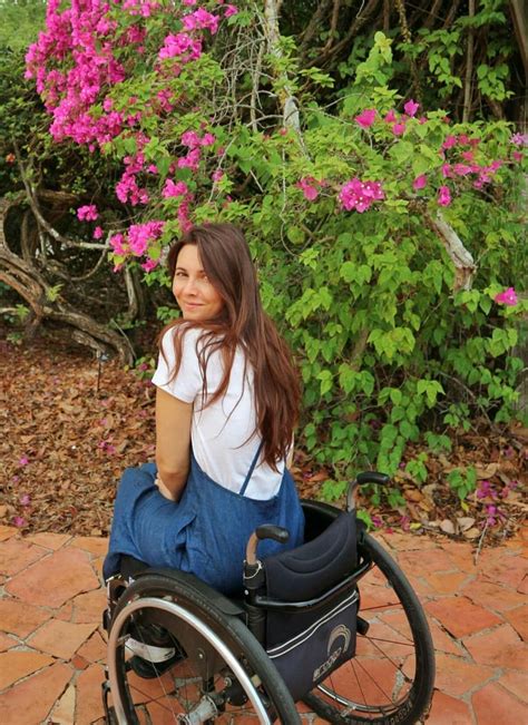 Pin By Franchesca Sun Hi On Chicas Silla De Ruedas Wheelchair Women