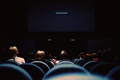 Cinema Audience Pictures Download Free Images On Unsplash