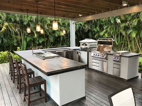 Modern Outdoor Kitchen Design Ideas