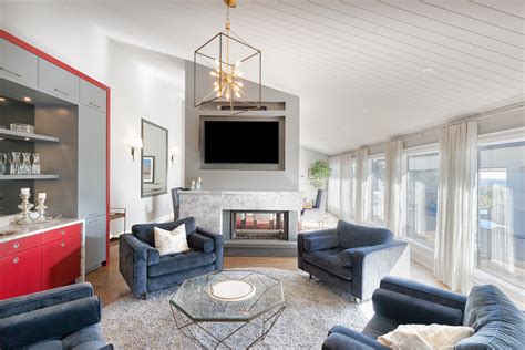 Carolyn Scime | Distinctive Properties - Town & Country