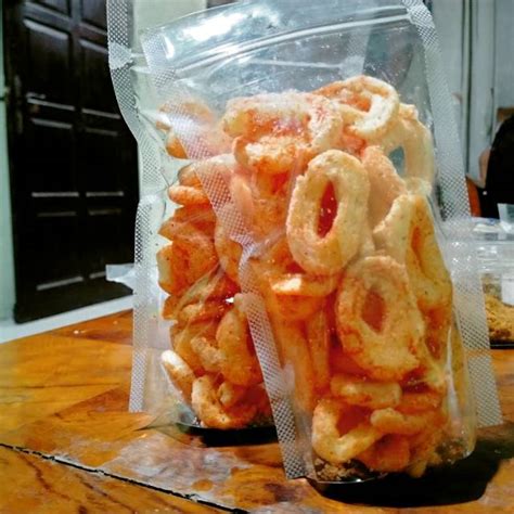 Jual Kerupuk Koin Super Pedas Krupuk Koin Pedas Nikmat Kemasan Mini Shopee Indonesia