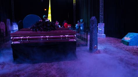 Wrestlemania Axxess 2012 Undertakers Graveyard Flickr Photo Sharing
