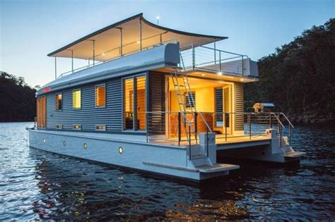 What Does It Cost To Live On A Houseboat Year Round Houseboat Living