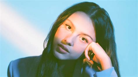 «drivers license» — дебютный сингл американской певицы оливии родриго, вышедший 8 января 2021 года на лейблах interscope records и geffen records. Olivia Rodrigo's hit song "Drivers License" is proof of a ...