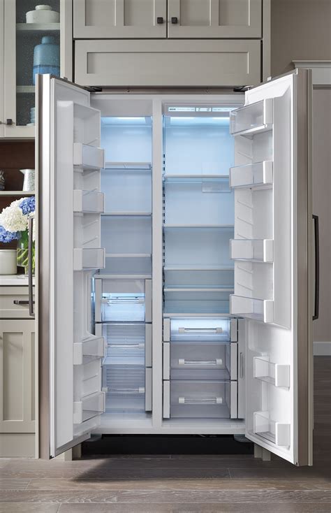 Enjoy high quality american fridge freezers, side by side fridges, and more. Sub-Zero 36" Classic Side-by-Side Refrigerator/Freezer ...