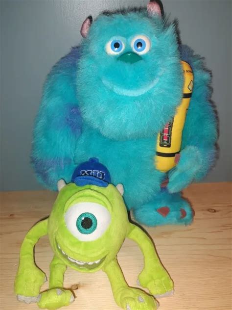 Disney Pixar Monsters Inc Glowing Bedtime Sulley 14 Talking Sully
