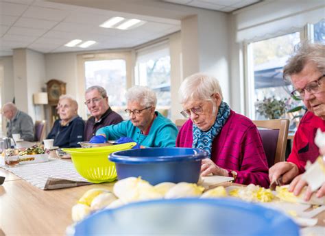 Dagbesteding In Didam Duiven En Zevenaar Voor Ouderen Liemerije