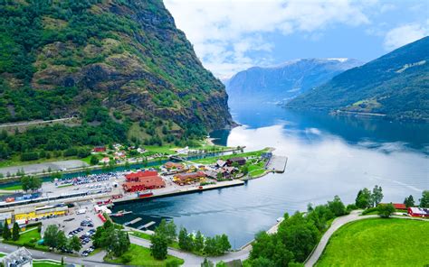 Sognefjord Cruise From Bergen To Flåm Go Fjords