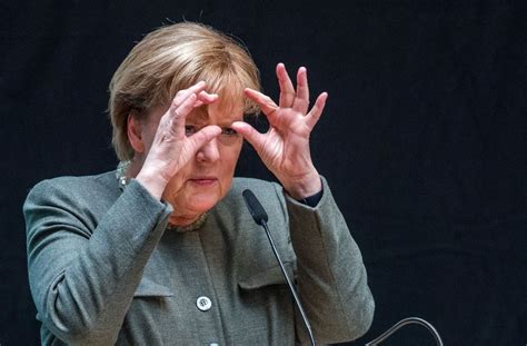 Angela Merkel Auch Die Bundeskanzlerin Hat In Der Schule Geschummelt
