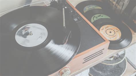 5 Reasons Why Vinyl Records Is Better Than Digital Music