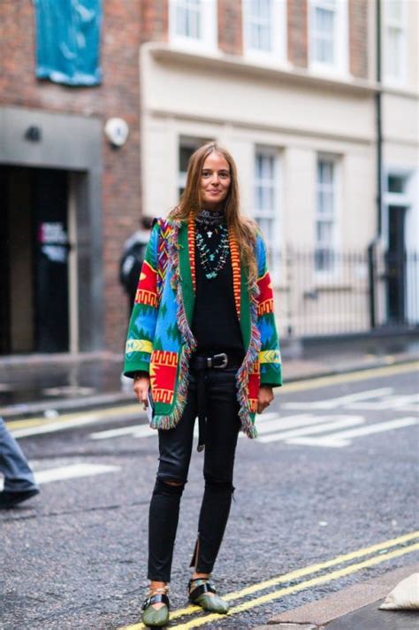 64 Inspiring Street Style Outfits From Outside The London Fashion Week