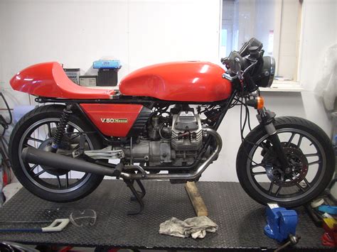 Find many great new & used options and get the best deals for ducati 750 900ss fuel tank & complete seat alloy imola bevel cafe racer @au at the best online prices at ebay! GUZZI V50 CAFE RACER | Redmax tank/seat in red ...