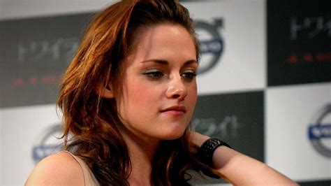 Kristen Stewart To Play Princess Diana In New Film Spencer Youtube