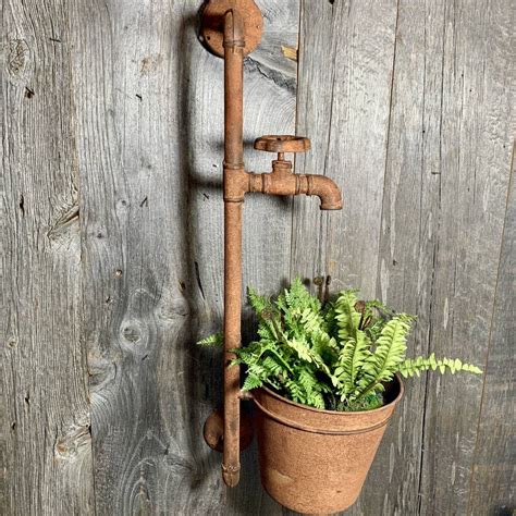 Rusty Wall Planter By London Garden Trading