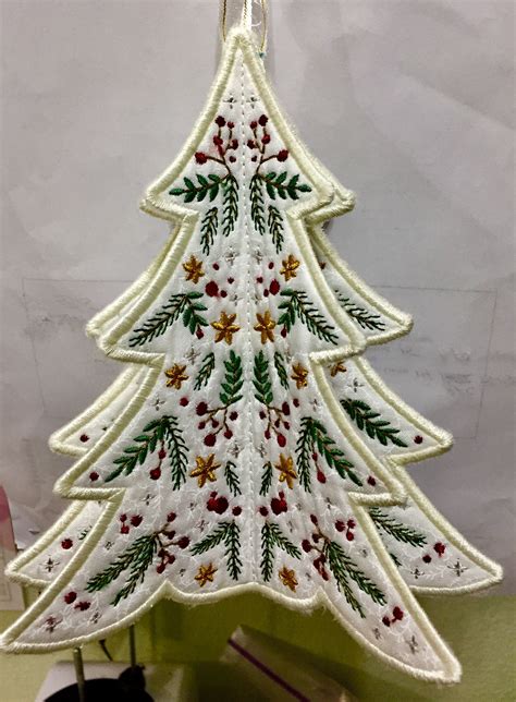Pin By Deborah Agnew On Christmas Decor Machine Embroidery Quilts