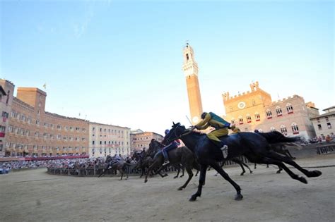 In Pictures The Siena Palio Italys Historic Horse Race The Local