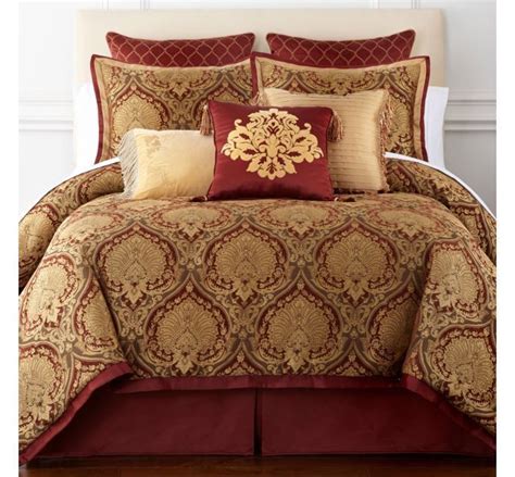 This luxury comforter set includes comforter, bedskirt, shams. Royal Velvet. Comforter Set. Queen Size. Red / Gold. Set ...