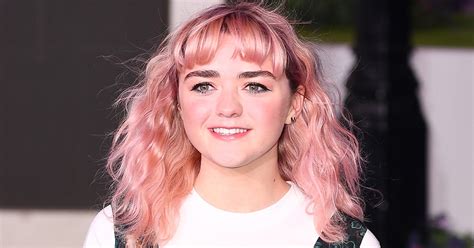 Maisie Williams New Purple Hair Is So Chic And Theres A Bigger Reason