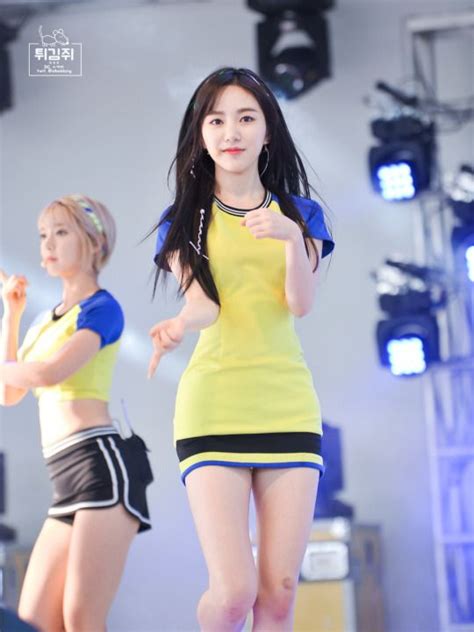 They met in new york and traveled out to korea to start an entertainment career. AOA Mina live 'Heart Attack' Comeback | AOA | Pinterest