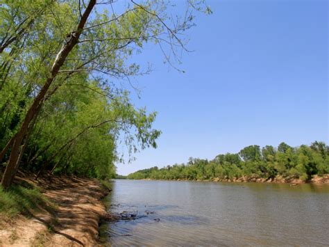 9 Best Tubing Rivers In Texas With Photos Trips To Discover