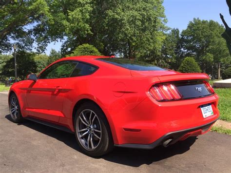 Review 2015 Mustang Ecoboost Vs 2015 Focus St Ny Daily News