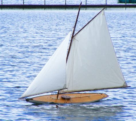 Edythe 10 Rater Mirror Dinghy Model Sailboats Sailing Ships Sailing