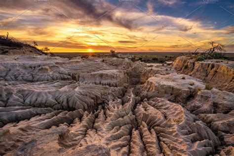 Sunset Over Walls Of China In Mungo National Park Australia High