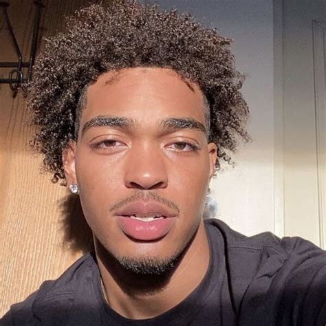 top more than 83 hairstyles for light skin guys latest vn