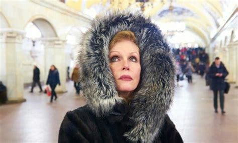 Joanna Lumley In Moskou 50 Years After Modelling Here This Was The End
