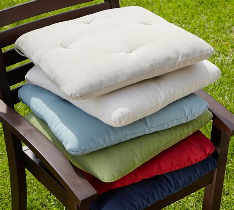 See more ideas about dining chair cushions, outdoor dining chair cushions, chair cushions. Tufted Sunbrella® Outdoor Dining Chair Cushion | Pottery ...