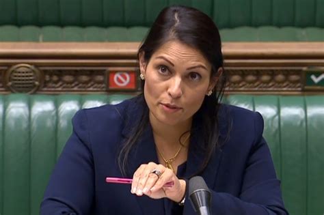 Priti Patels Post Brexit Immigration Plan Could See 740000 Migrant