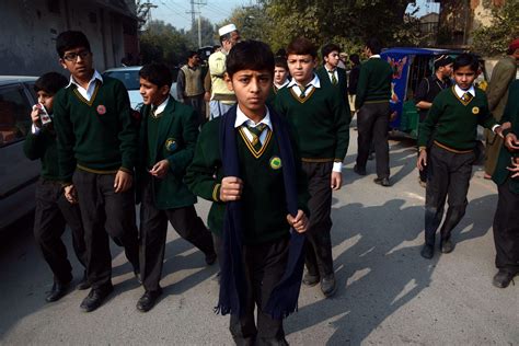 Taliban Besiege Pakistan School Leaving 145 Dead The New York Times