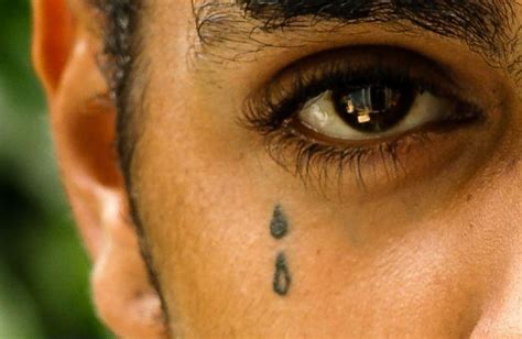 10 promi tränen tattoo ideen und bedeutungen tatring