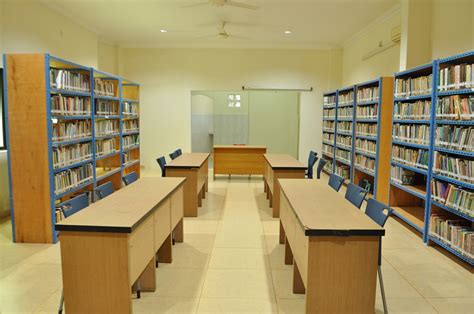 Ruangan Perpustakaan Sttbasom Sekolah Tinggi Teologi Basom