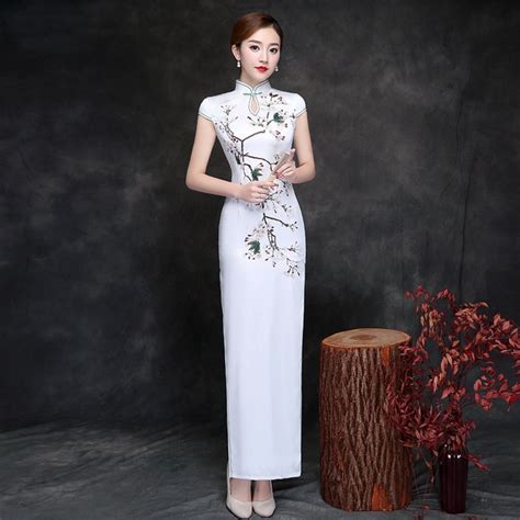 New Arrival Cheongsam Chinese Traditional Dress Female Qipao Short Sleeve Silk Satin Long Dress