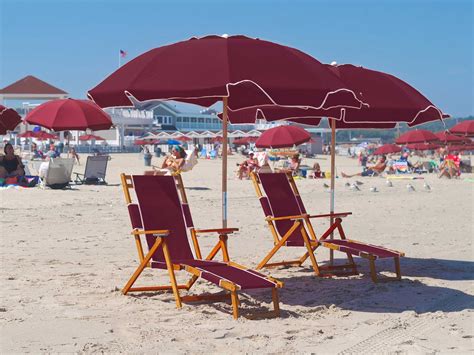 Frankford Umbrellas Oak Wood Beach Chairs Lounge Set FC SET