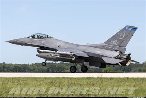 Customer focus, innovation and purpose are built into everything we do. Lockheed Martin F-16CM Fighting Falcon - USA - Air Force ...