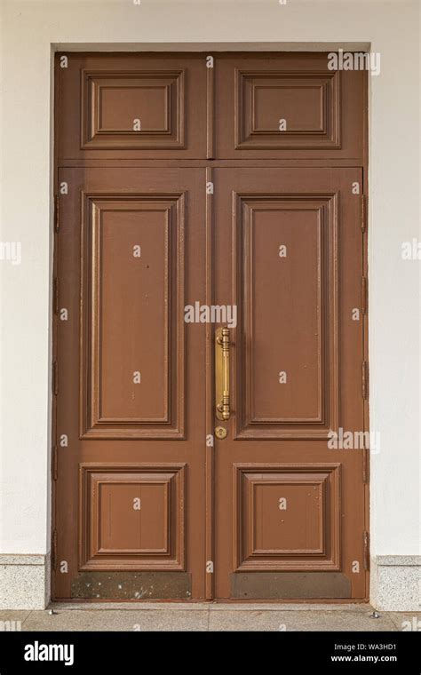 Old Brown Wooden Door Pattern Seamless Texture Stock Photo Alamy