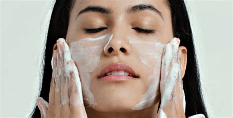 Maskne The Newest Form Of Acne And What You Can Do About It