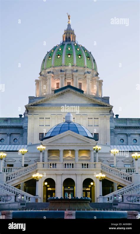 State Capitol Building Of Pennsylvania In Harrisburg Stock Photo Alamy
