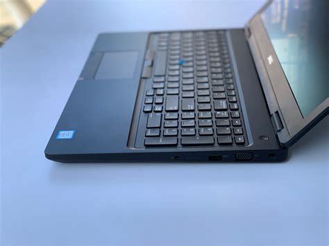 Laptop Dell Precision 3520 Workstation