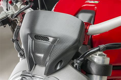 Durability and look using the ducati monster 1200 821 2015 front fairing carbon fiber. Headlight fairing cover Ducati Monster 821 1200 | Cnc Racing