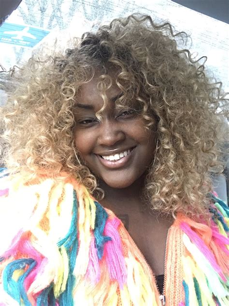 Pin By Vicky 💕 On Cupcakke Cupcakke Rapper Female Musicians Rapper