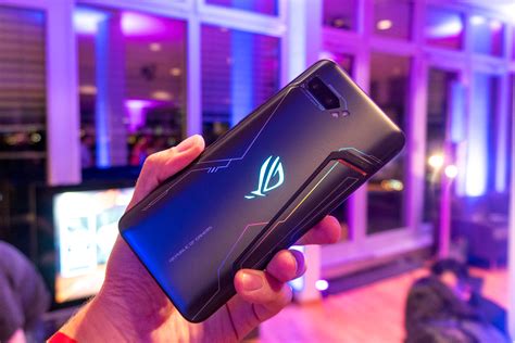 Asus представила игровой смартфон Rog Phone 2 для Европы включая улучшенную версию Ultimate