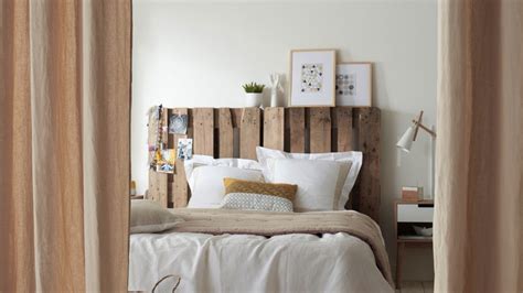 La déco noir et blanc est un excellent choix pour le design de la chambre à coucher. Utiliser le bois et le blanc dans la déco de la chambre | Shake My Blog